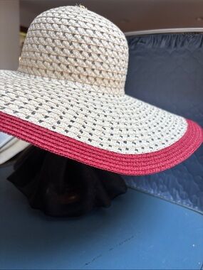VTG Wide Brim Straw Sun Hat with Red Trim